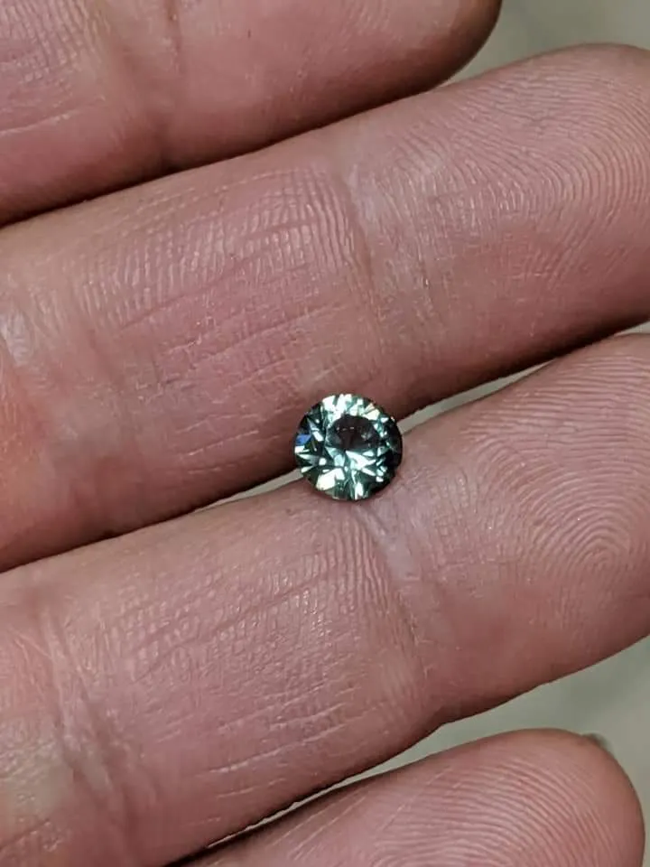 1.58ct RIVER GREEN/BLUE COLOR SHIFT MONTANA SAPPHIRE