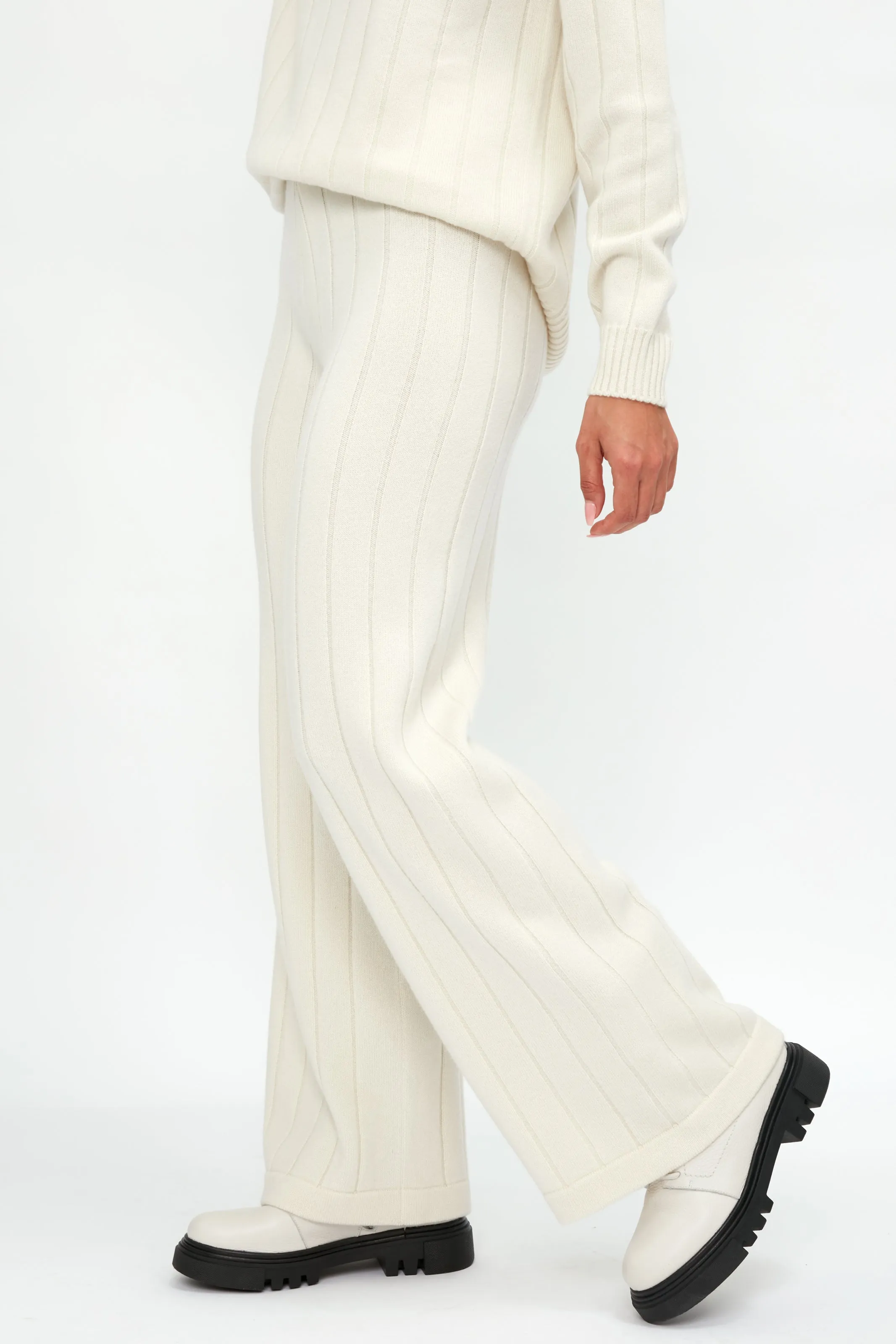 Cashmere Knit Pant in Burro