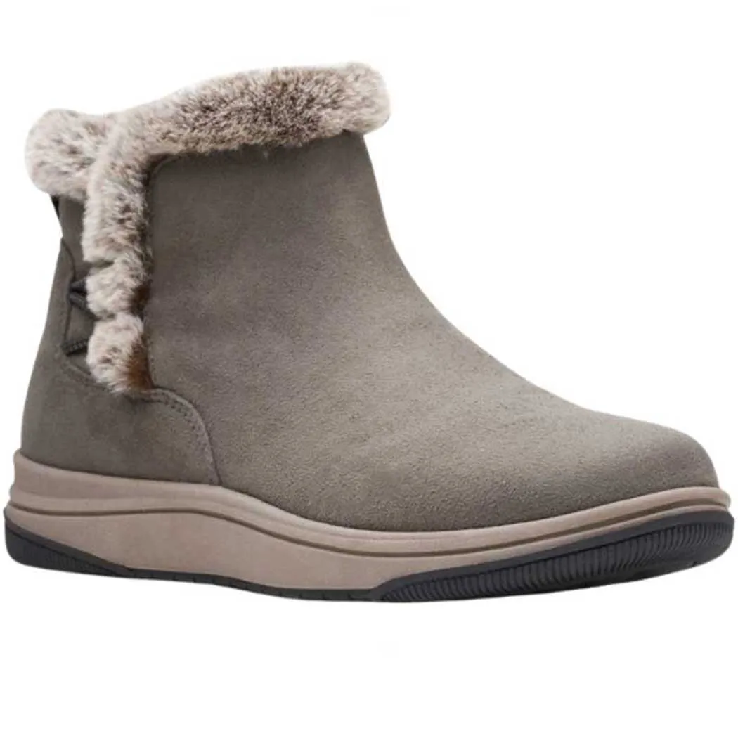 Clarks Breeze Fur Bootie Olive (Women's)