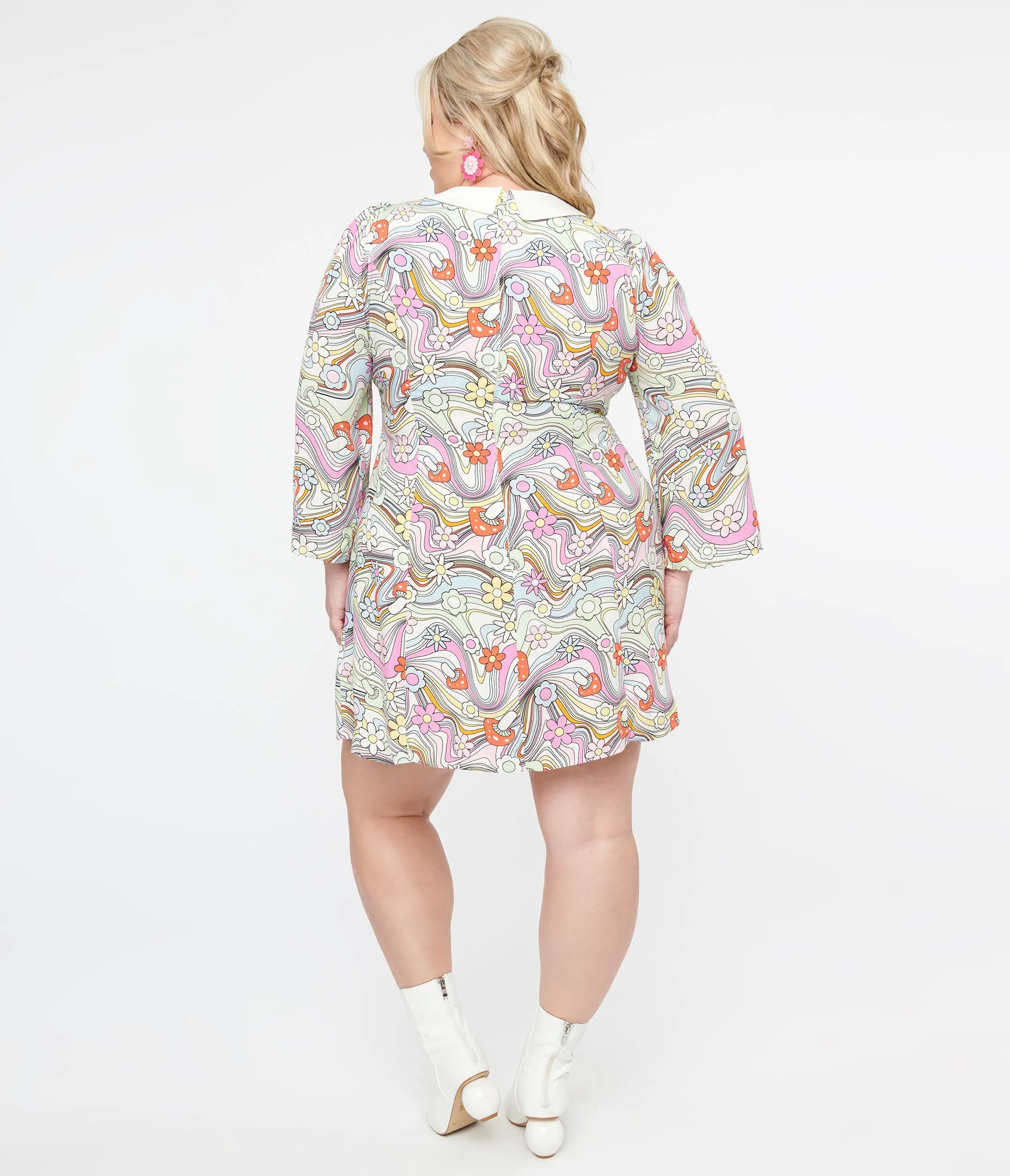 Hell Bunny Plus Size 1960s Pastel Rainbow Hazy Daze Floral Shift Dress