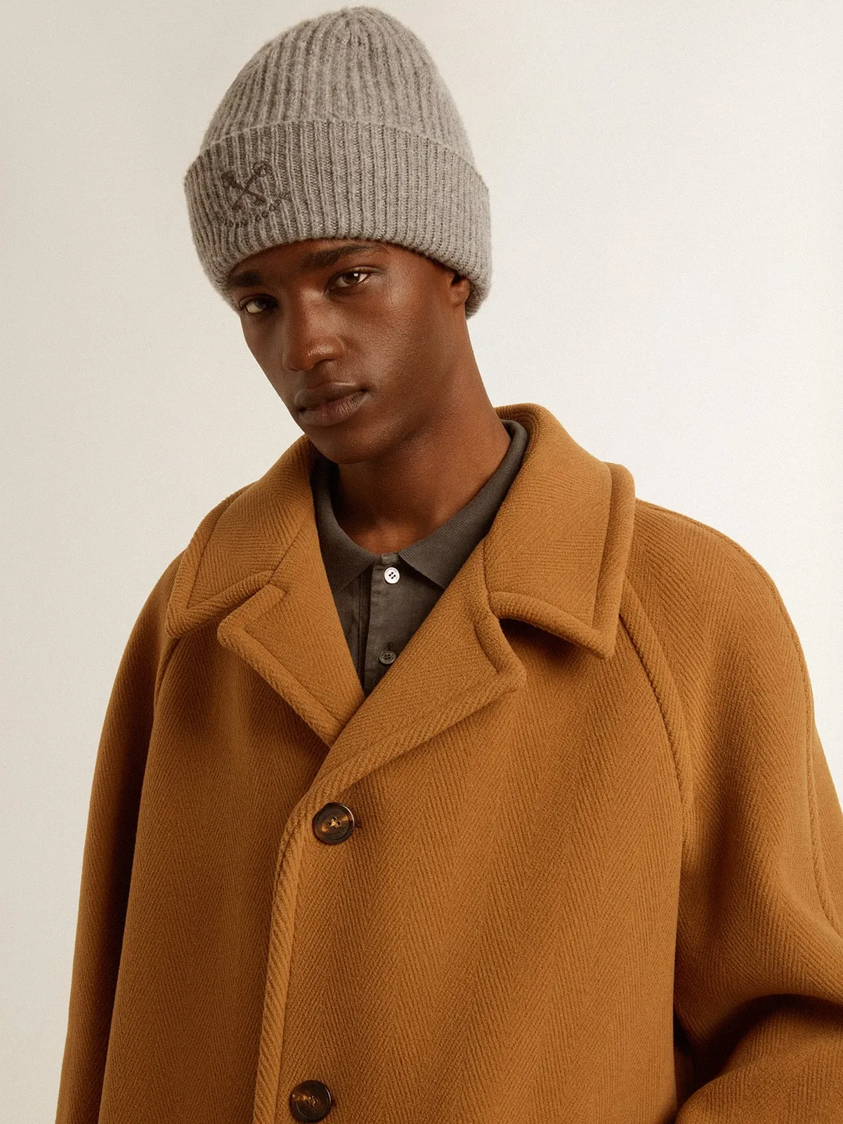 Men's single-breasted coat in tobacco